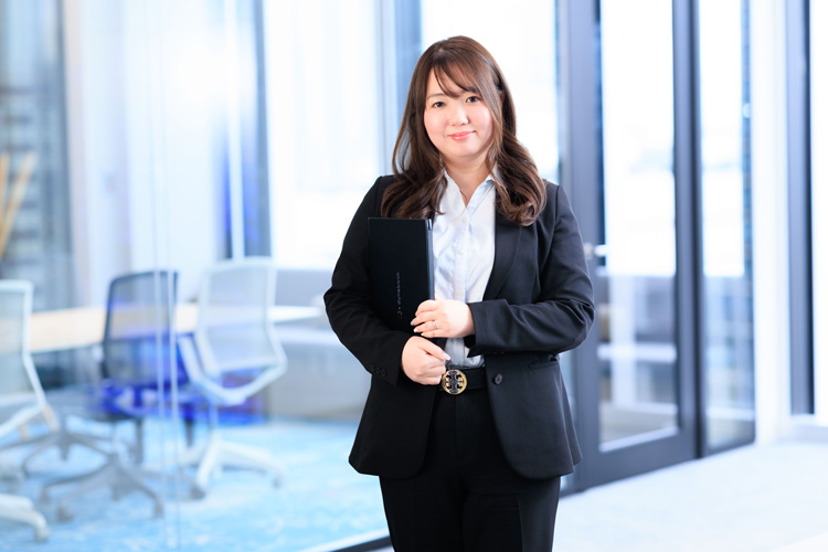 友田かおり